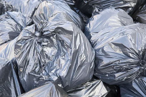 禁塑令全面升級，外賣、快遞與酒店行業迎來綠色轉型浪潮——青島新材料引領環保革新